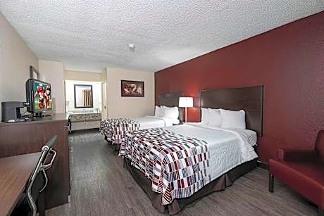 Deluxe 2 Queen Beds Smoking