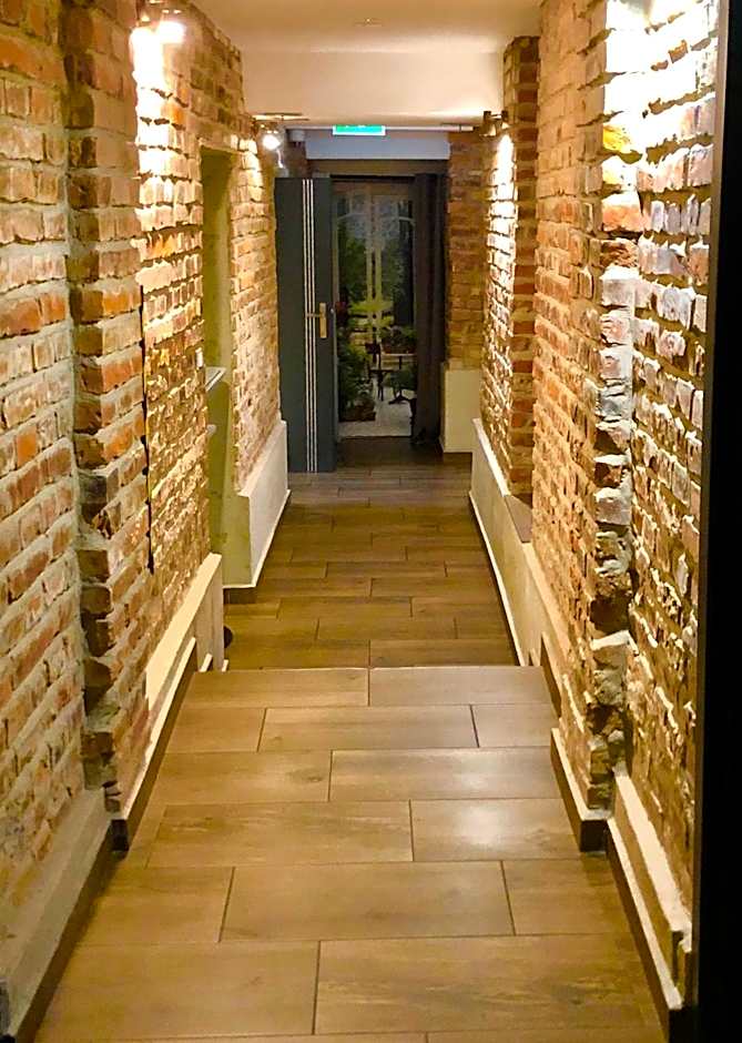 Art & Garden Residence