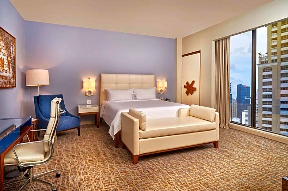 Global Hotel Panama