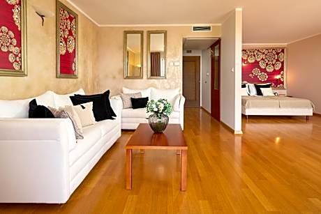 Junior Suite with Balcony and Sea View