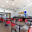 Comfort Inn & Suites Cave City