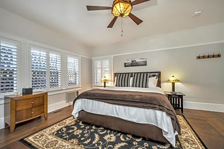 King Suite with Balcony