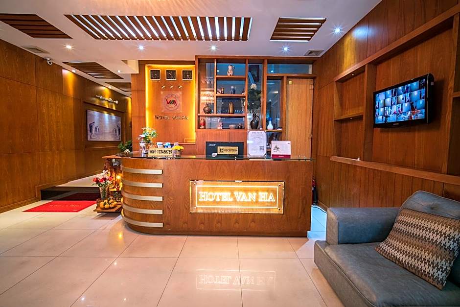 Van Ha Hotel