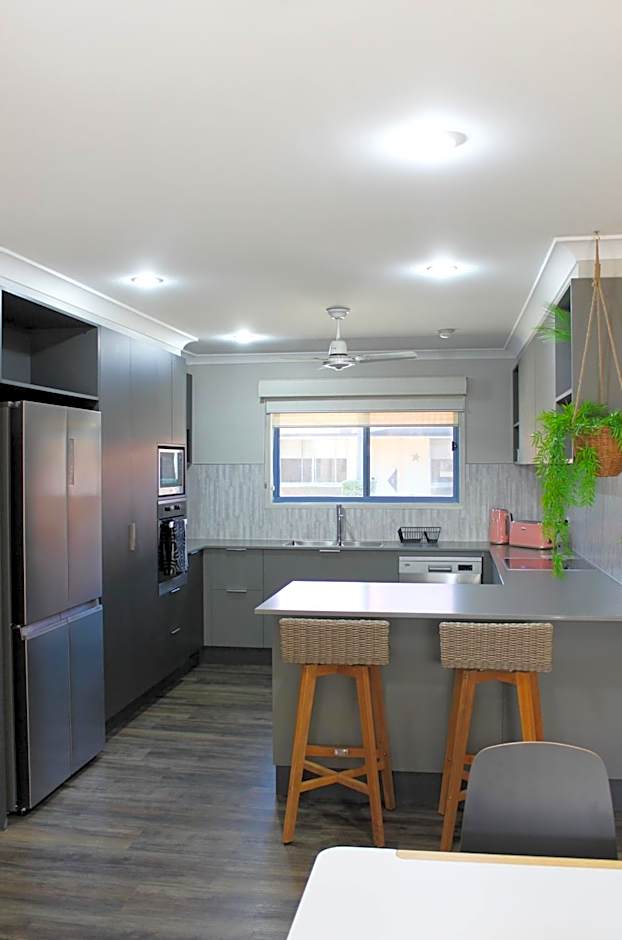 Yamba Twin Pines Motel