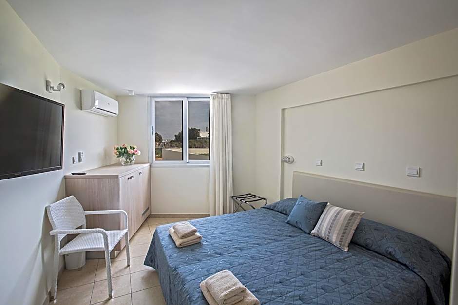 NissiLant hotel & suites