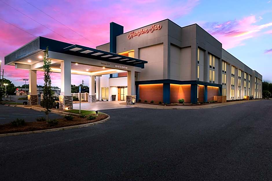 Hampton Inn By Hilton Gadsden