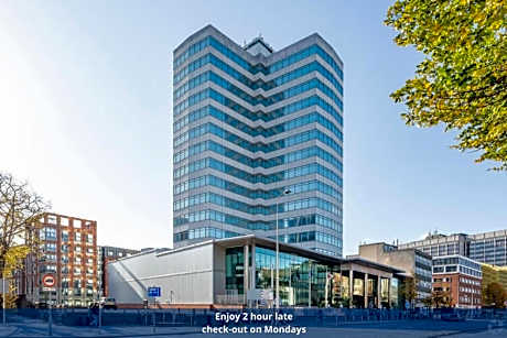 Holland House Hotel Cardiff By Sunday