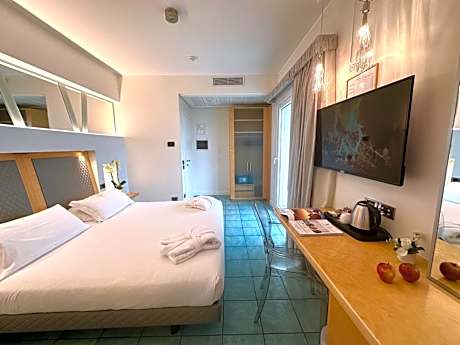 Double Room with Spa Bath