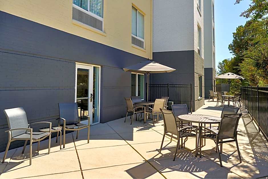 Fairfield Inn & Suites by Marriott Atlanta McDonough