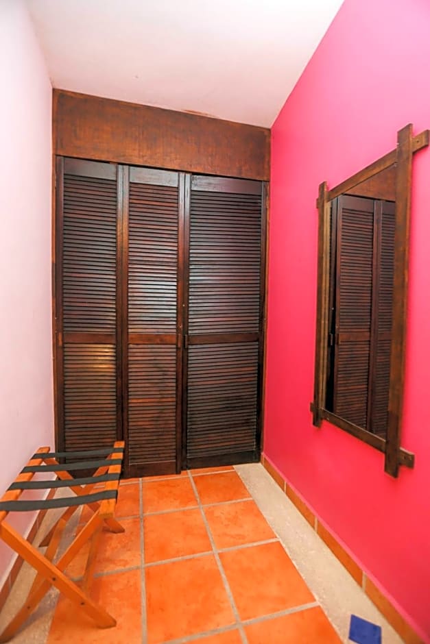 Íkaro Suites Colonial