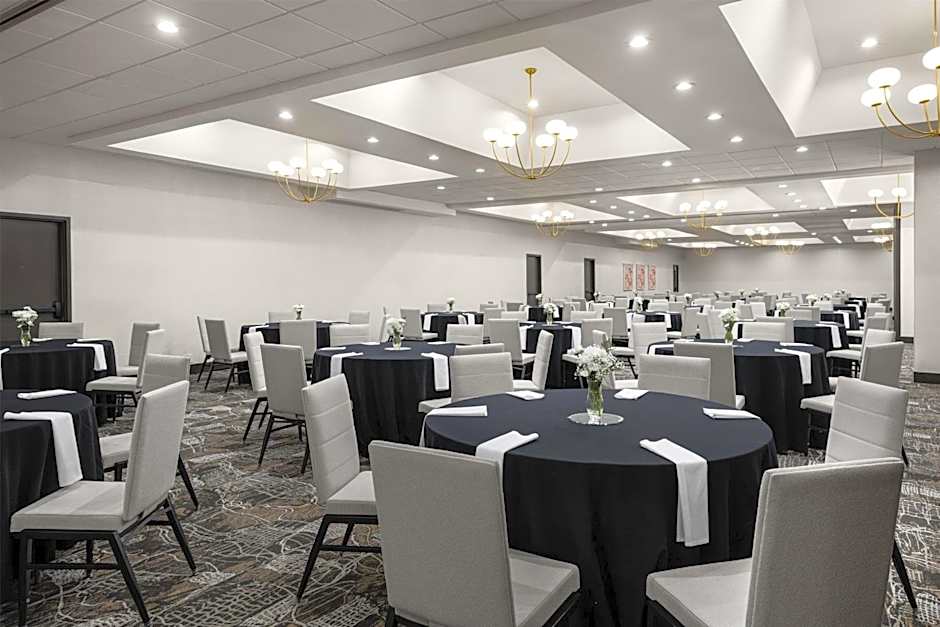 Embassy Suites by Hilton Cincinnati Northeast Blue Ash