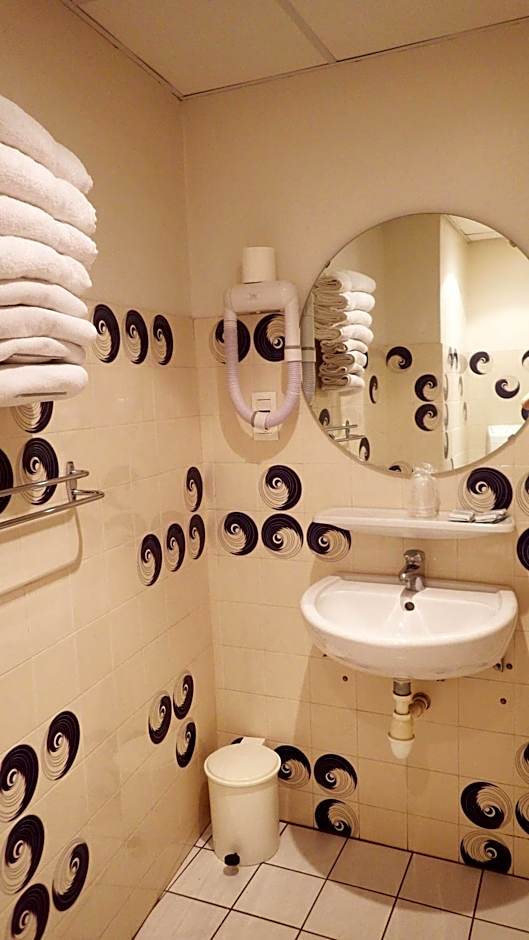 Adonis Lourdes - Notre Dame de la Sarte