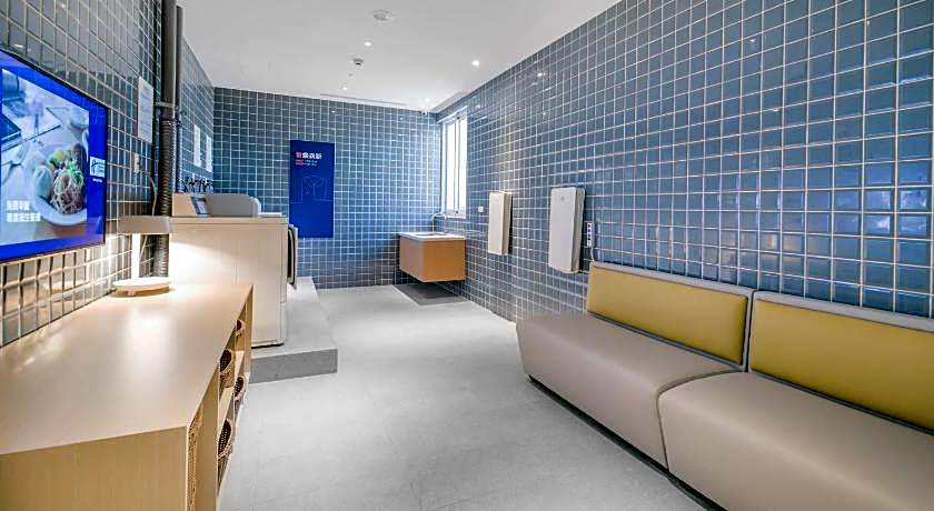 Holiday Inn Express Taichung Fengchia by IHG