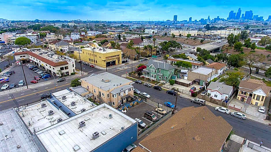 Pads on Pasadena Ave