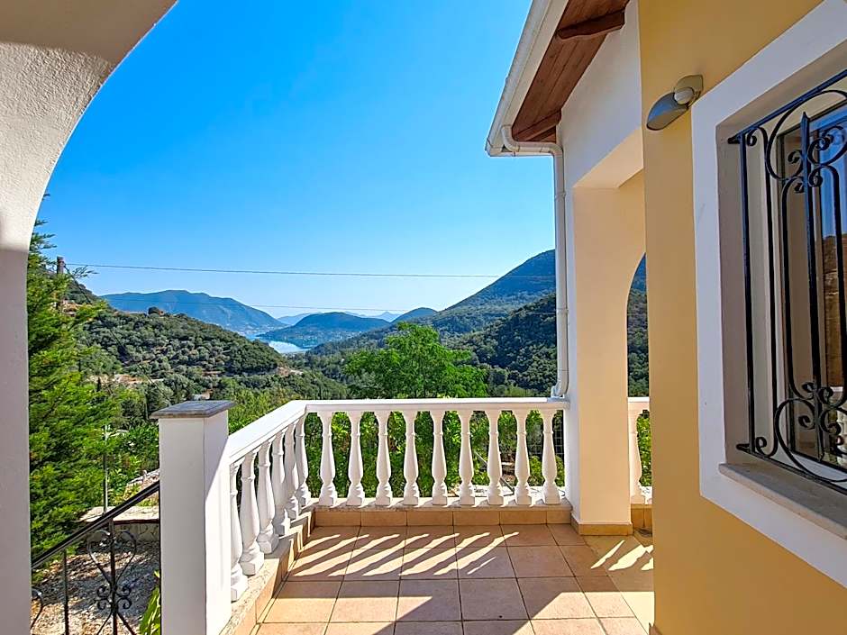 Villa Victoria - 3 Bedroom Villa With a Private Pool