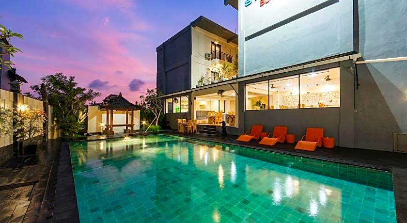 RedDoorz Plus near Mall Bali Galeria 2