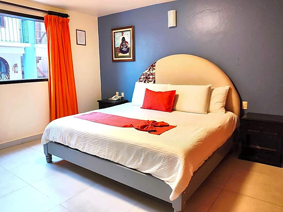 HOTEL JARDINES DEL CARMEN