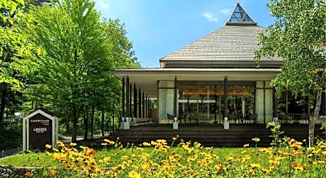 Courtyard by Marriott Hakuba