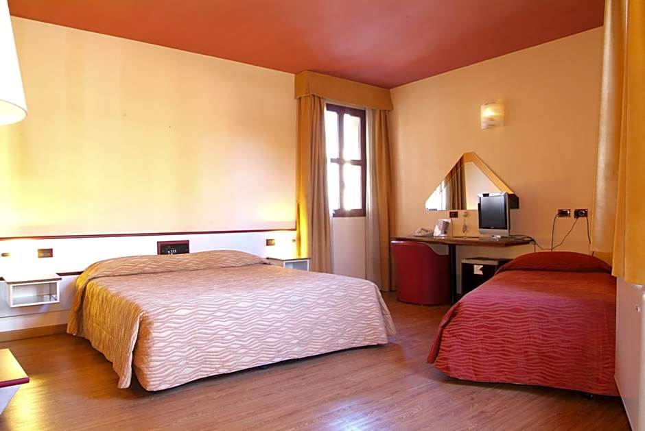 Hotel Maxim