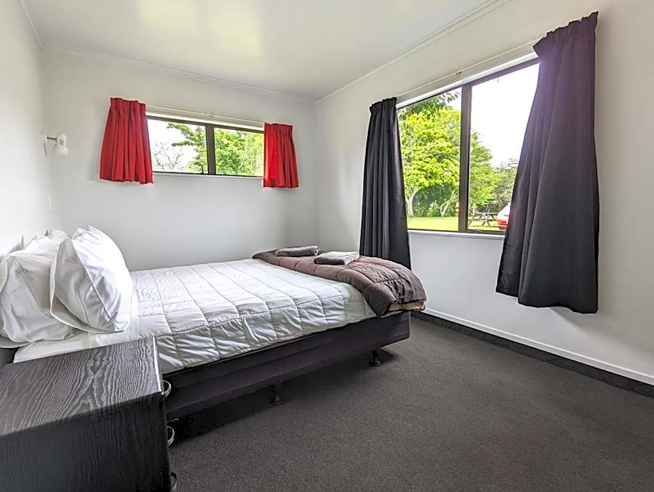 Holdens Bay Holiday Park