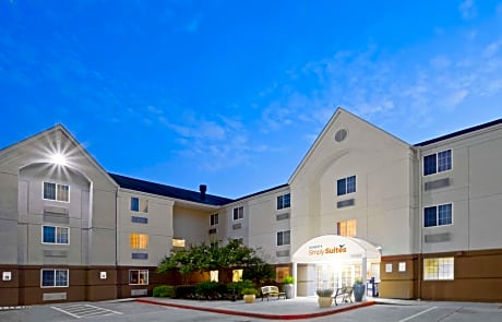 Sonesta Simply Suites Houston CityCentre I-10 West