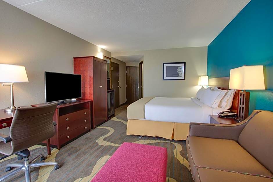 Holiday Inn Express Washington DC East- Andrews AFB By IHG