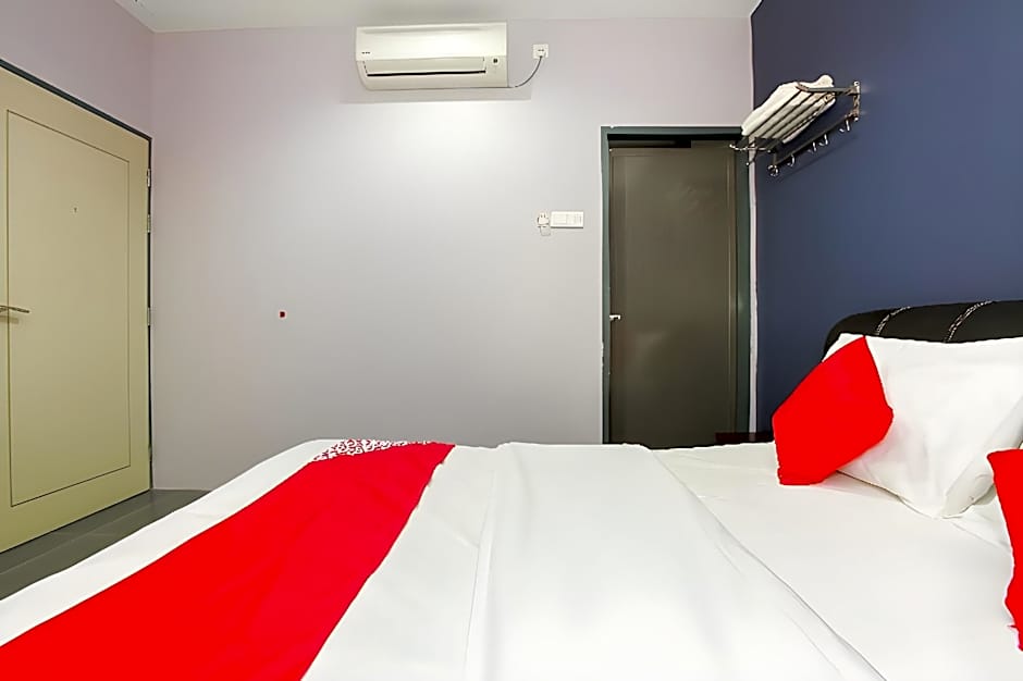 OYO 89332 DE Hotel