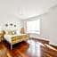Tropical Oasis - King Beds - Free Netflix & Parking - Fast Wi-Fi