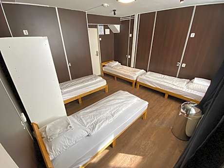 Quadruple Room with Private Bathroom