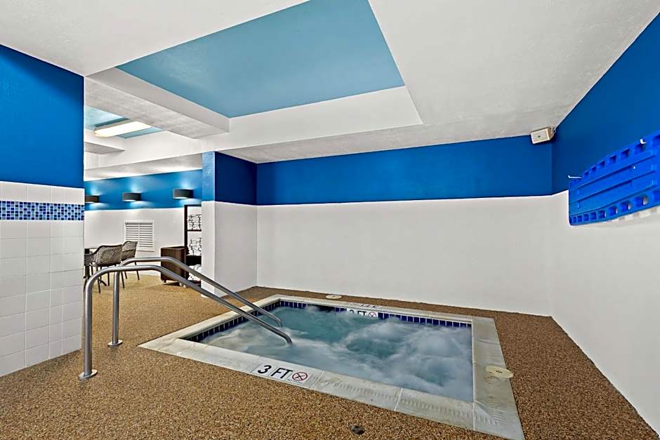 Hampton Inn By Hilton & Suites Canton