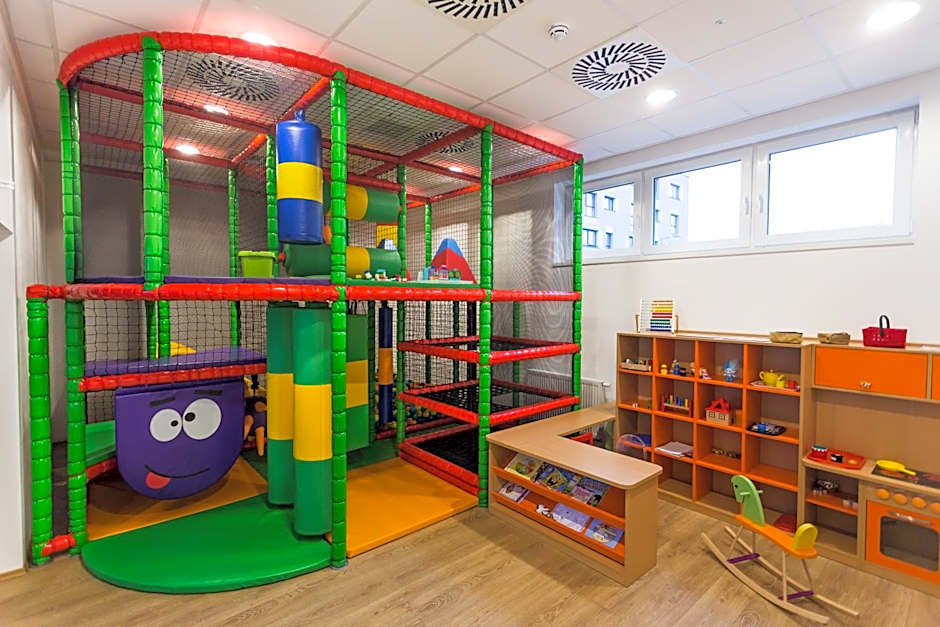 Barok Hotel and Apartments