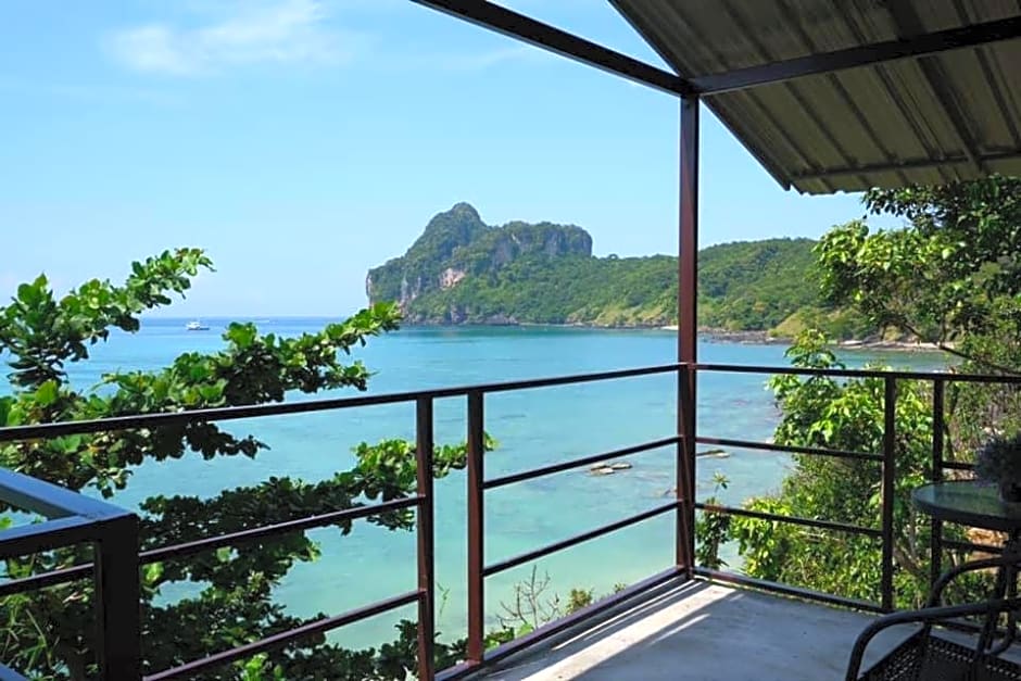 Phi Phi Seaside Bungalow