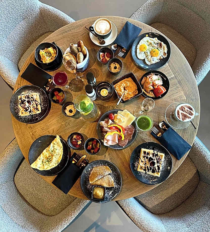 THE MATTHEW - Copper Lodge