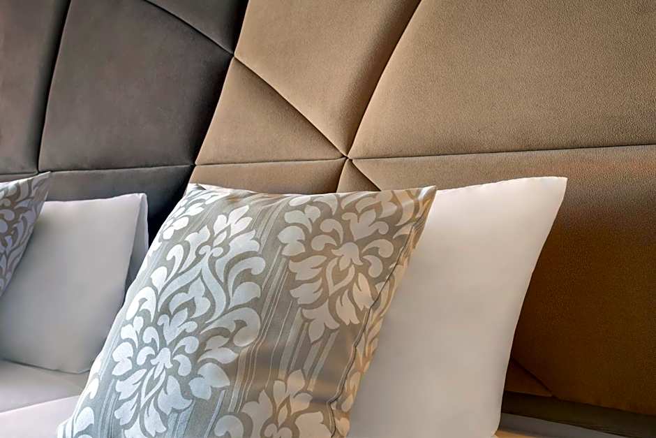 Plaza Regency Hotels