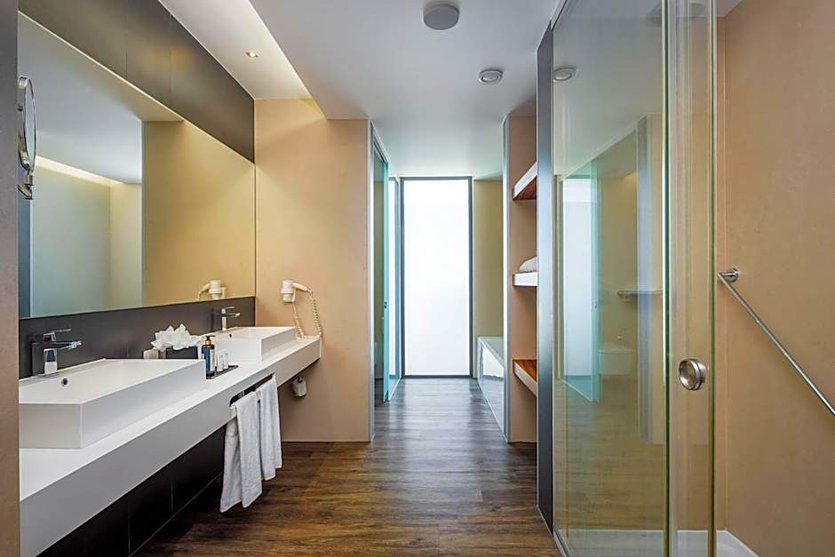 Jupiter Marina Hotel - Couples & Spa