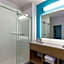 La Quinta Inn & Suites by Wyndham Decatur