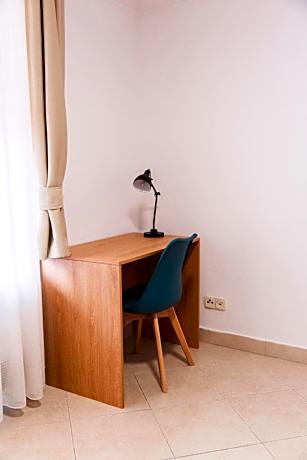 Family Room with Garden View