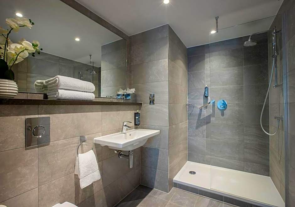 Clayton Hotel Chiswick