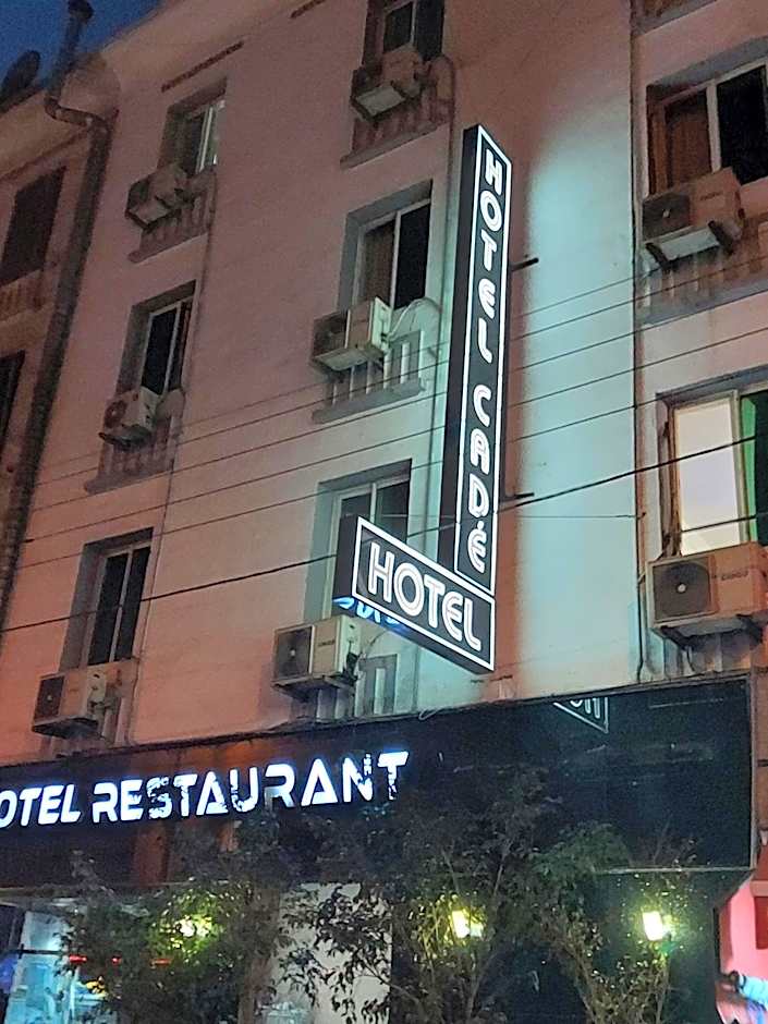 Cadé Hotel
