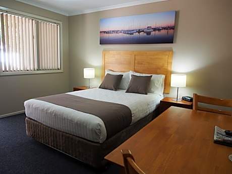 Queen Room