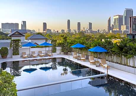 Centre Point Sukhumvit Soi 10