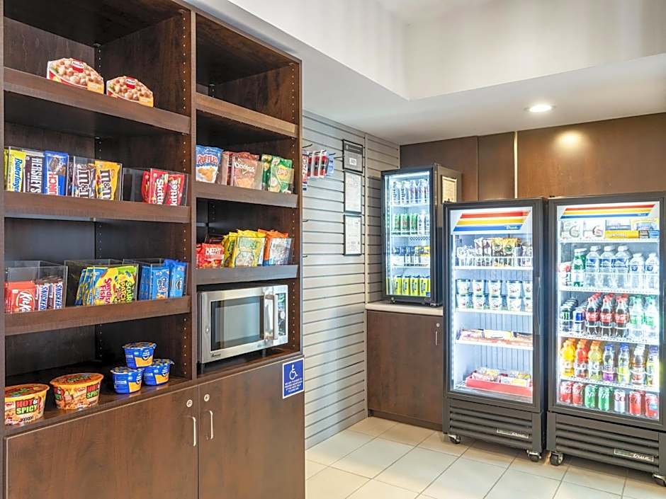 Holiday Inn Express Hotel & Suites Chicago-Libertyville By IHG