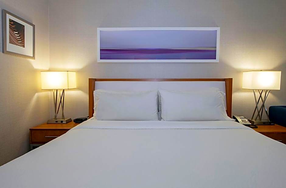 Holiday Inn Express Kamloops By IHG