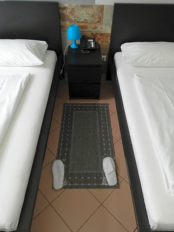 Angel Hotel