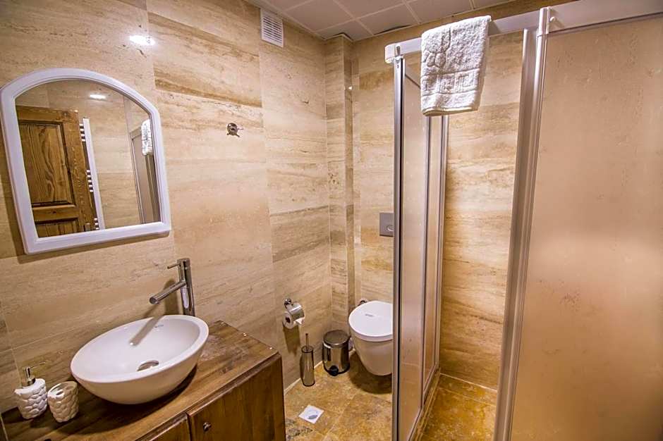 Cappadocia Ozbek Stone House