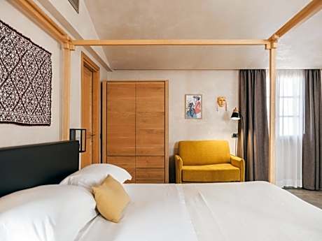 Smart Junior Room