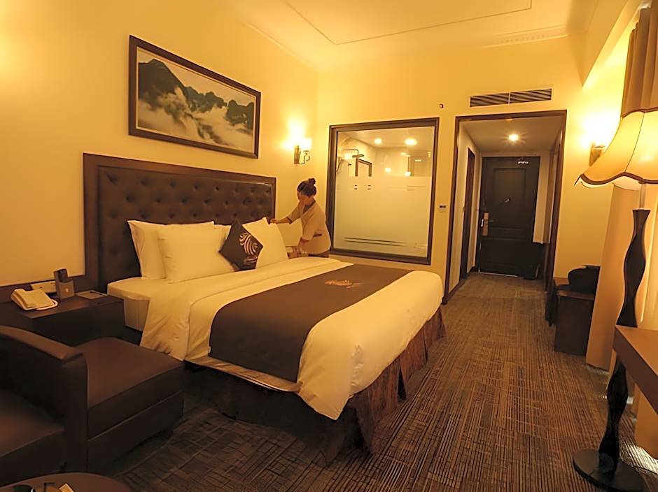Phoenix Hotel