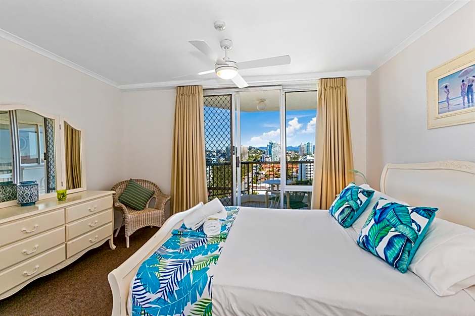 Rainbow Commodore Coolangatta