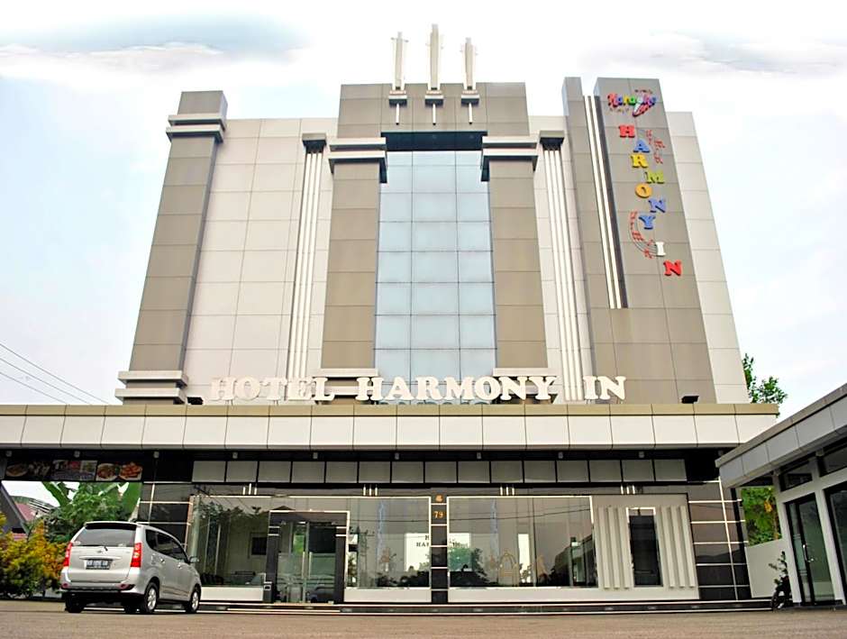 Hotel Harmony In & Karaoke