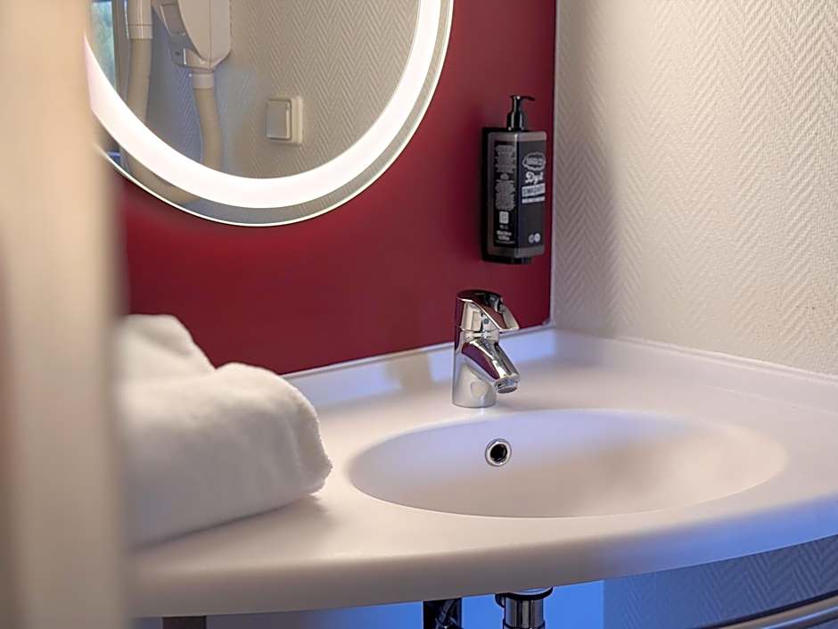 ibis Martigues Centre